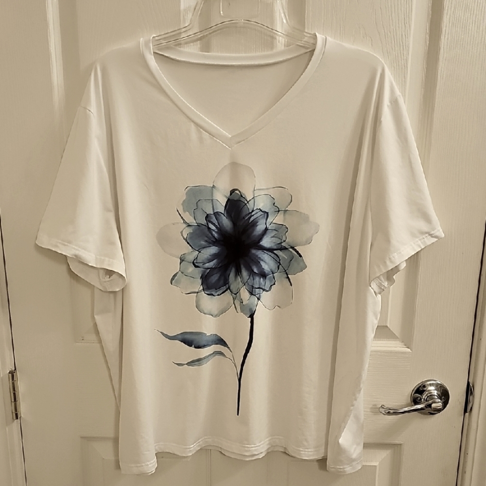 Elegant Cream Floral Women's Top